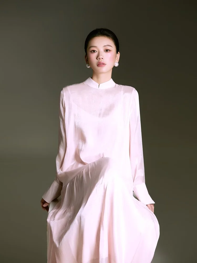 

2026 New Style Studio Chinese National Style High-End Feel Personal Qi Shadow Portrait Art Photo Clothing Women's Fashion