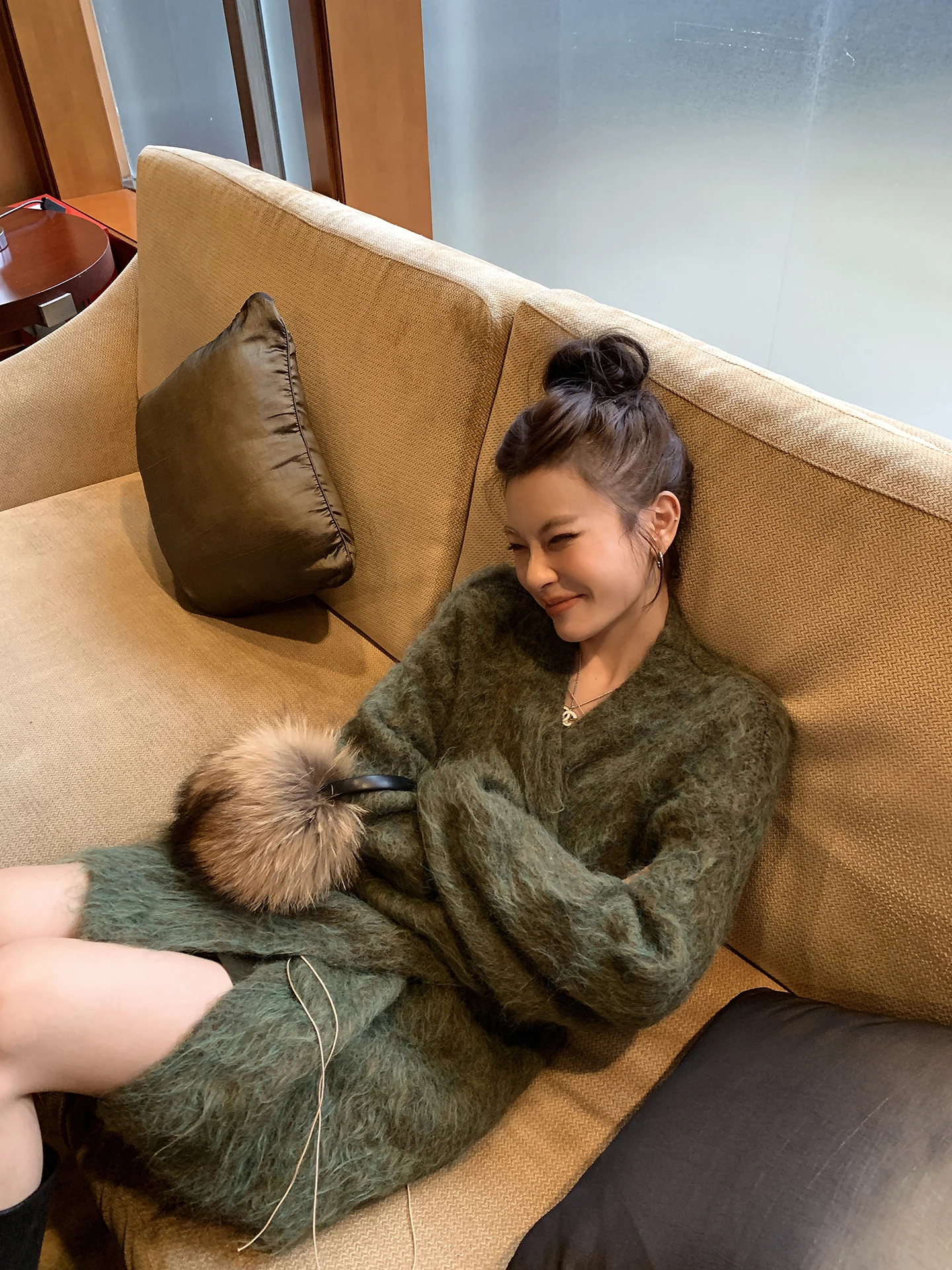 

DULA мягкий уютный студенческий шарф с шипами, вязаный кардиган, свитер, женский зимний комплект из двух предметов, свободный крой