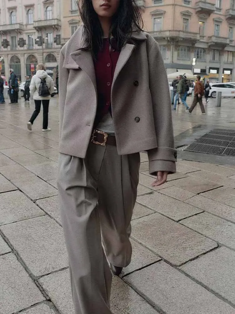 

Зимние новые поступления в европейском и американском стиле, модная и простая женская одежда, универсальный воротник-стойка с длинными рукавами