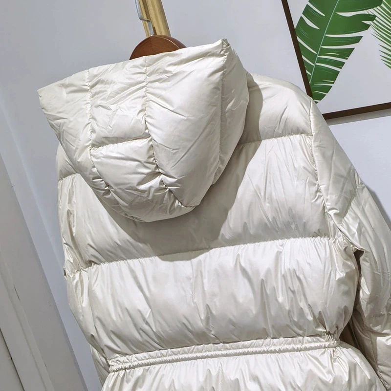 Schinteon 女性ベルト付きダウンジャケットフード付き秋冬暖かい厚いアウターホワイトダックダウンカジュアルコート 2025 新しい