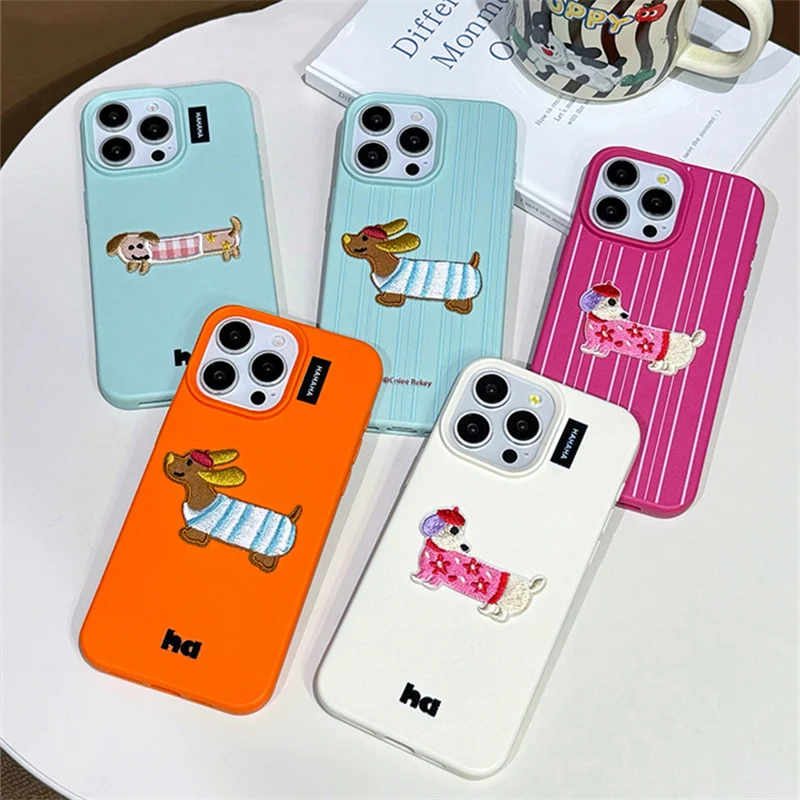 Korean Cute Cartoon Embroidered Sausage dog Leather Pattern Case For iPhone 15 Pro Max 14 Pro 13 12 11 Shockproof Back Cover