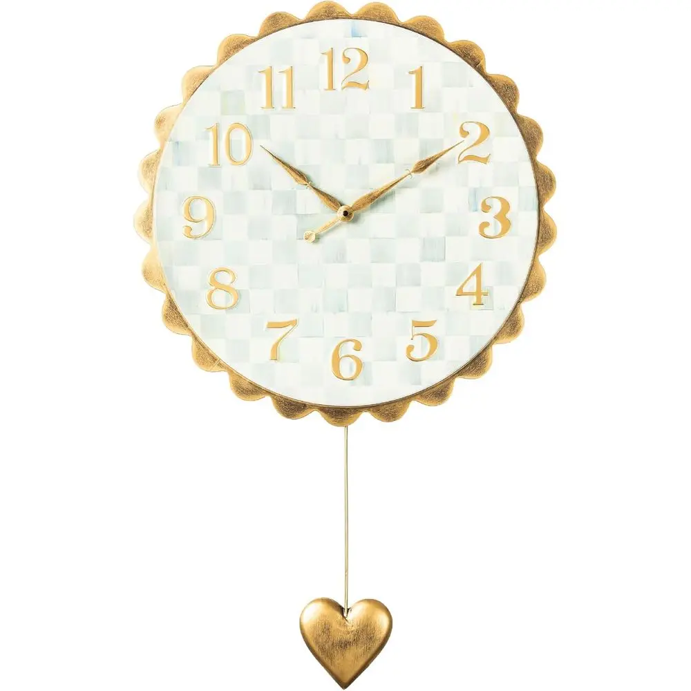 

Heart Pendant Wall Clock with Elegant Check Pattern