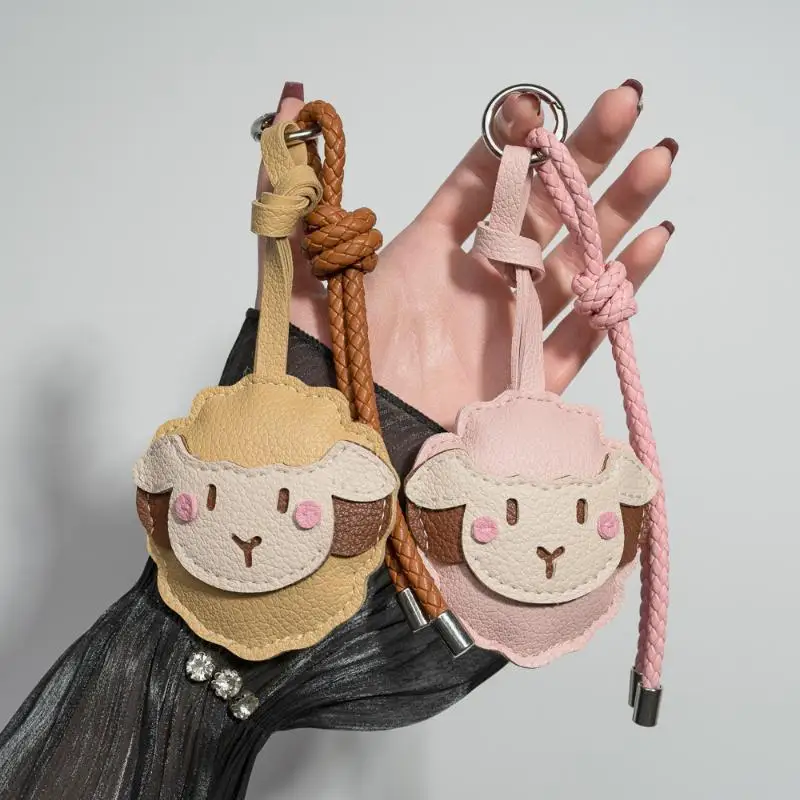 Niedlicher Schaf-Schlüsselanhänger aus PU-Leder, Cartoon-Lamm-Anhänger mit geflochtenem Band für Handtasche, Autoschlüssel, Accessoire, Dekoration – Detail 3