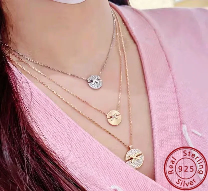 

Graceful CHAUM Necklace for 2024: A Dainty S925 Silver Pendant with a Soft and Elegant Touch