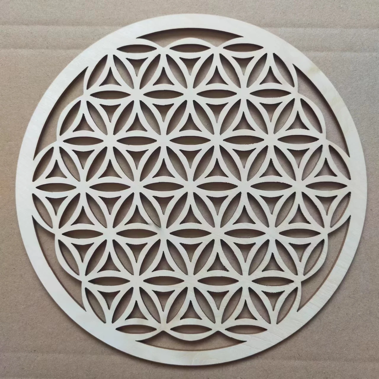 

10pcs Laser Cut Wood Flower of Life DIY Disc Living Sacred Geometry Yoga Room Decoration Inspirational Wood Wall Art Card Gift