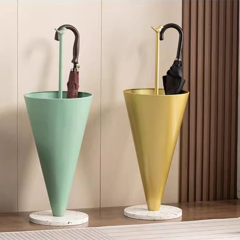 

Nordic Creative Luxury Umbrella Stand Hotel Lobby Holder Home Nano Metal Paint Waterproof Modern Design Storage Bucket