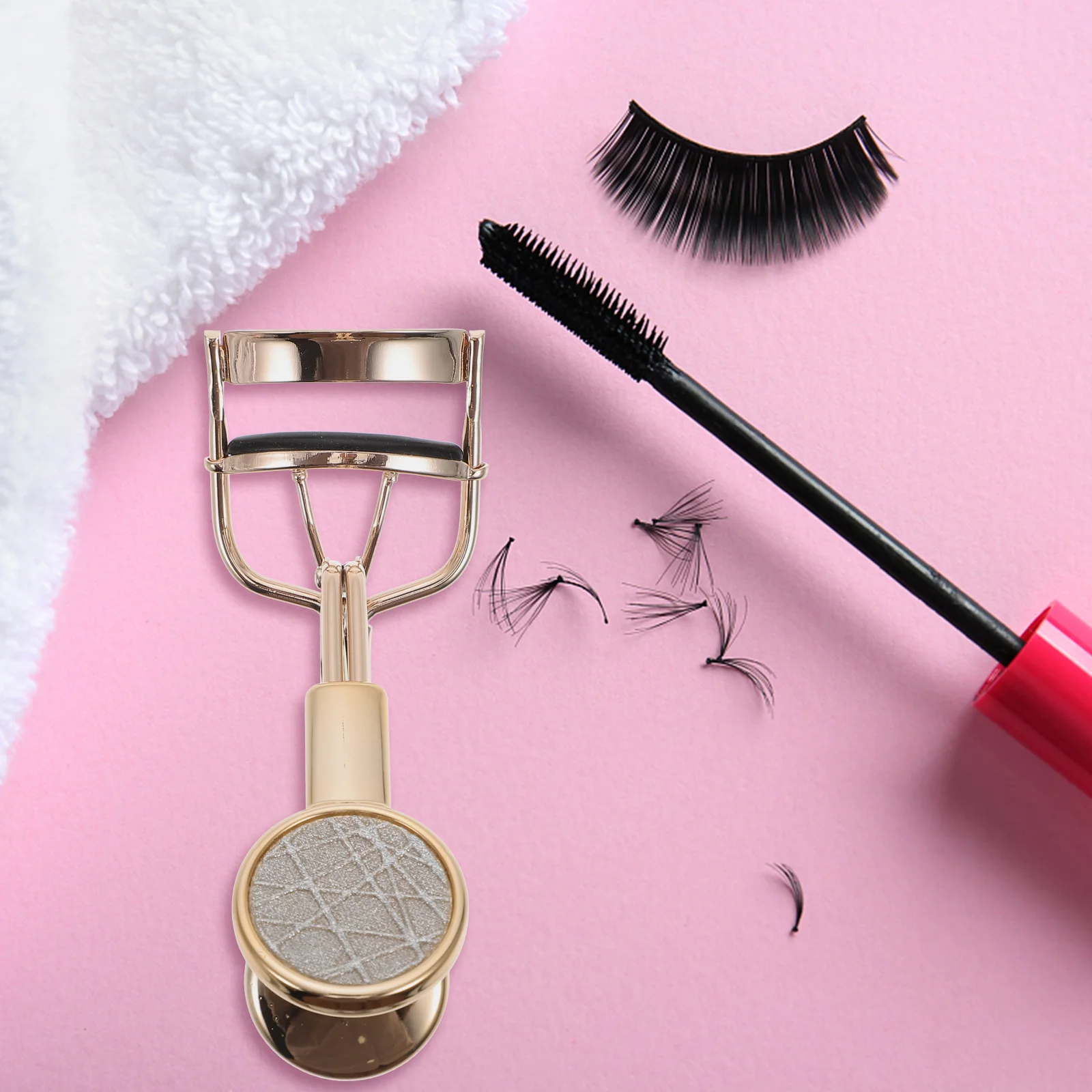 

Eyelash Curler Glitter Design Premium Stainless Steel Easy Use Long Lasting Lash Curl Tool Makeup Supplies Essential Lash