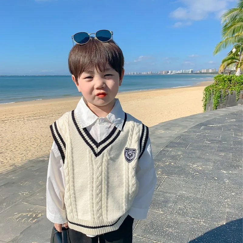 

Вязаный жилет для мальчиков, весна-осень 202, новая детская верхняя одежда в консервативном стиле, модный жилет для маленьких мальчиков, школьная повседневная одежда