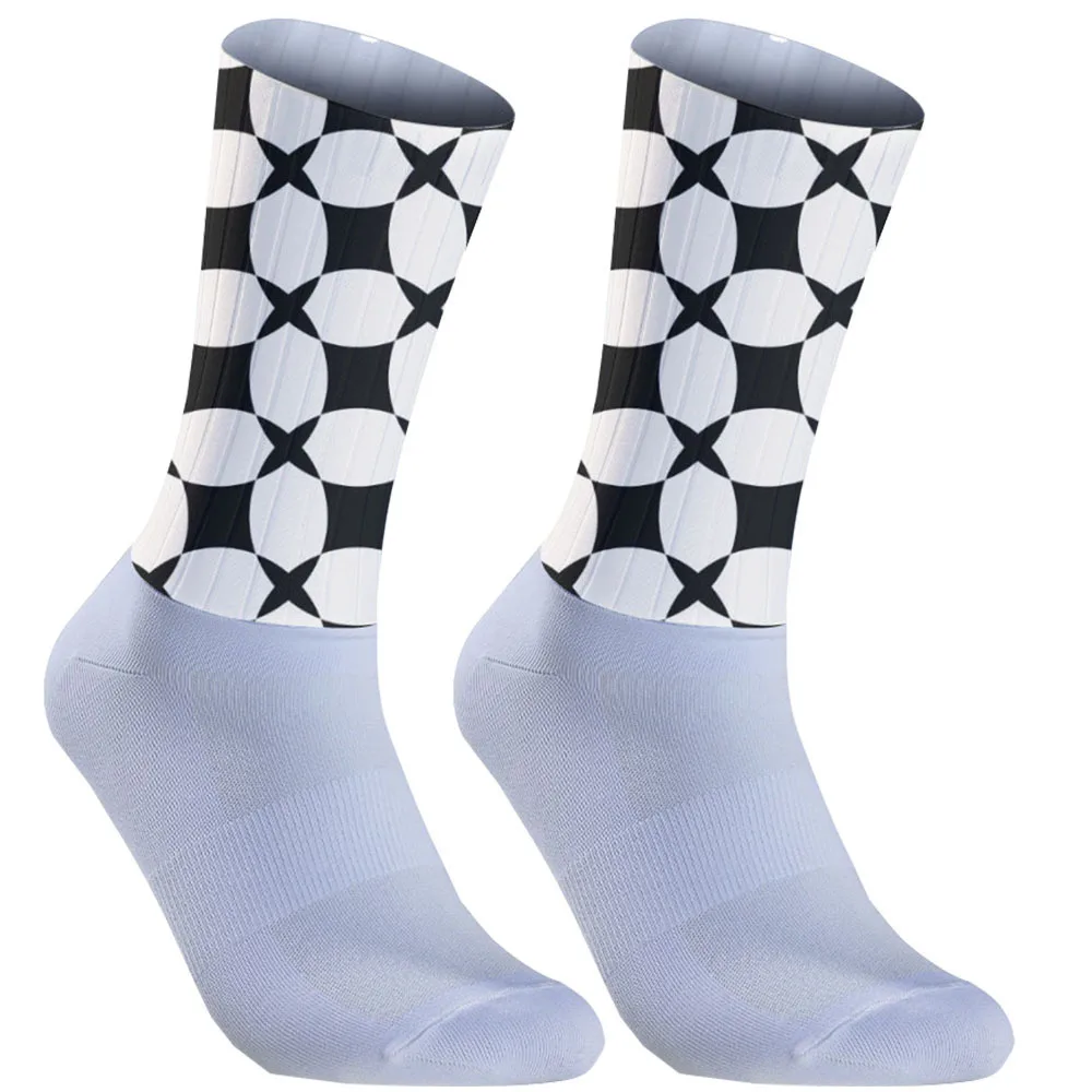 2025 Nuevos calcetines de ciclismo para triatlón, secado rápido, antideslizantes, zapatillas para correr sin costuras, adecuadas para todas las escenas