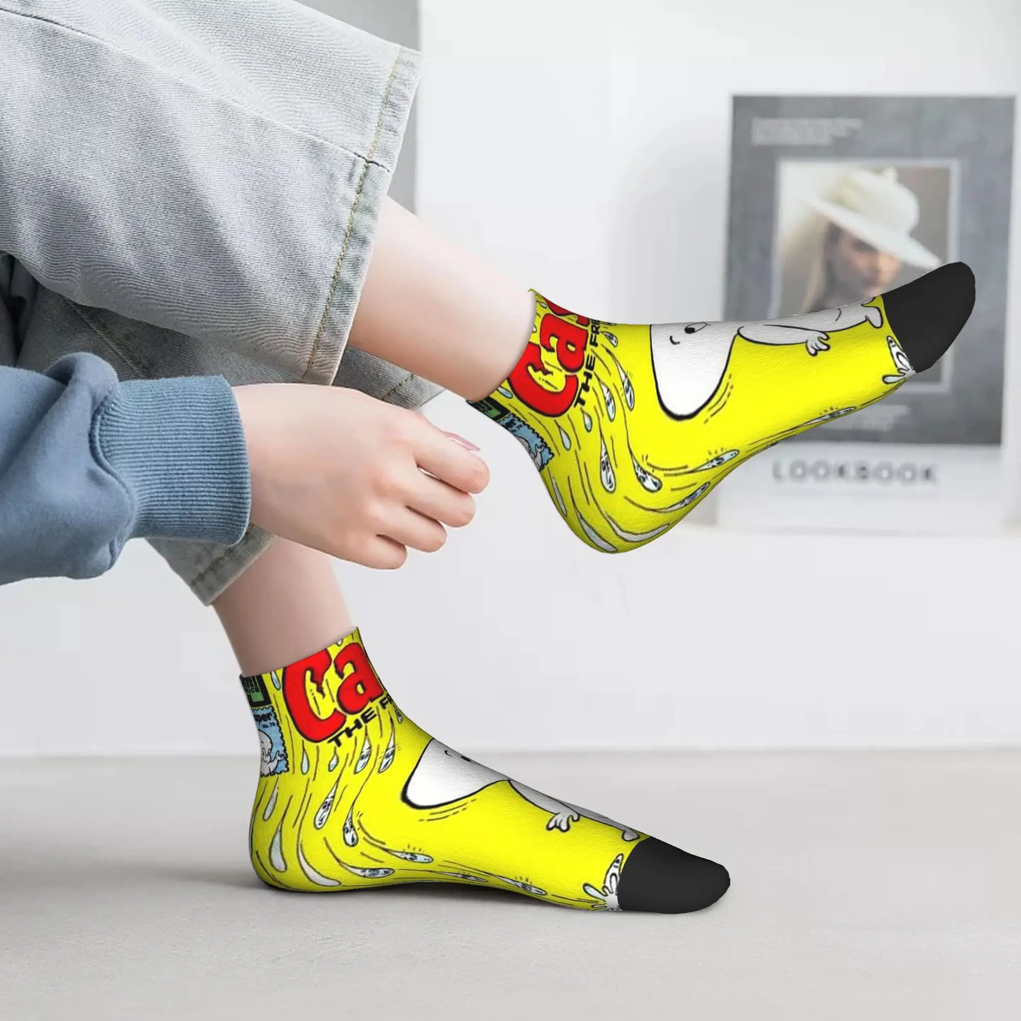 

All Seasons The Friendly Ghost Casper Socks Harajuku Sweat Absorbing Sport Middle Tube Socks Soft Funny Stockings for Men Women