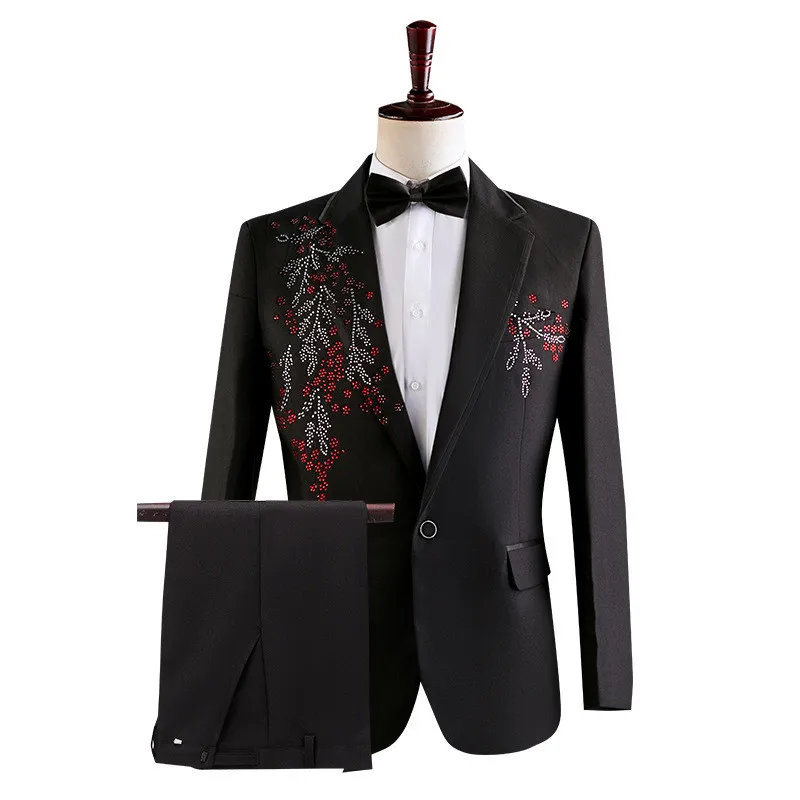 Elegant Men White Performance Suits , Ideal for Stage, Host, Singer, Dance, Prom Events ，Male Spliced Blazer and Pants with Tie
