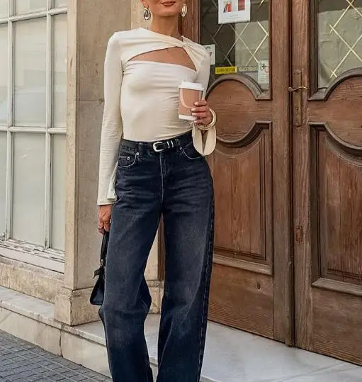 

Autumn New Women's Clothing Mature Style Elegant Hollow Slim Fit Top Women's Fashion Personality Trumpet Sleeve Top