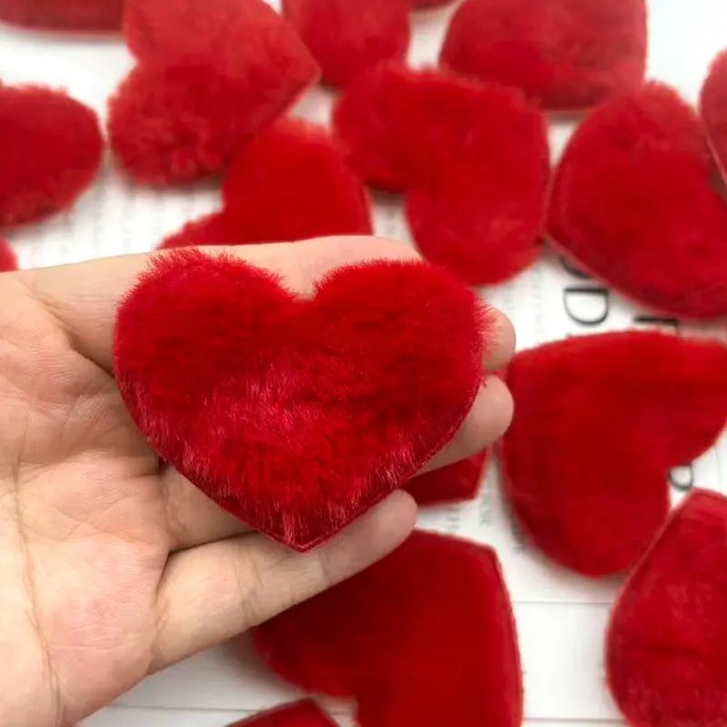 20 Stück rote, flauschige Herzapplikationen, Plüsch-Herz-Stoffaufnäher, zum Selbermachen von Haarschleifen, zum Nähen an Kleidung, als Valentinstags- und Bastelzubehör. – Detail 3