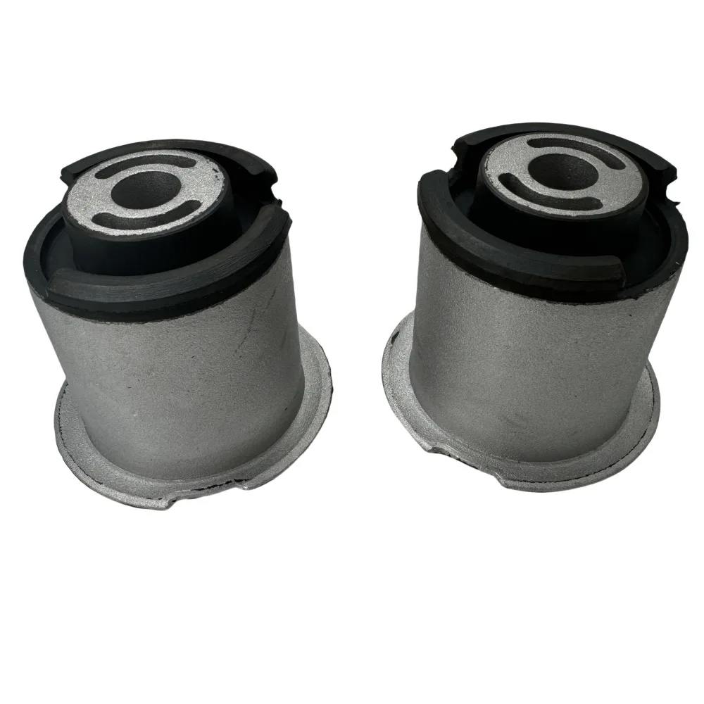 

Automobile rear axle rubber sleeve suspension rubber liner 33326775681