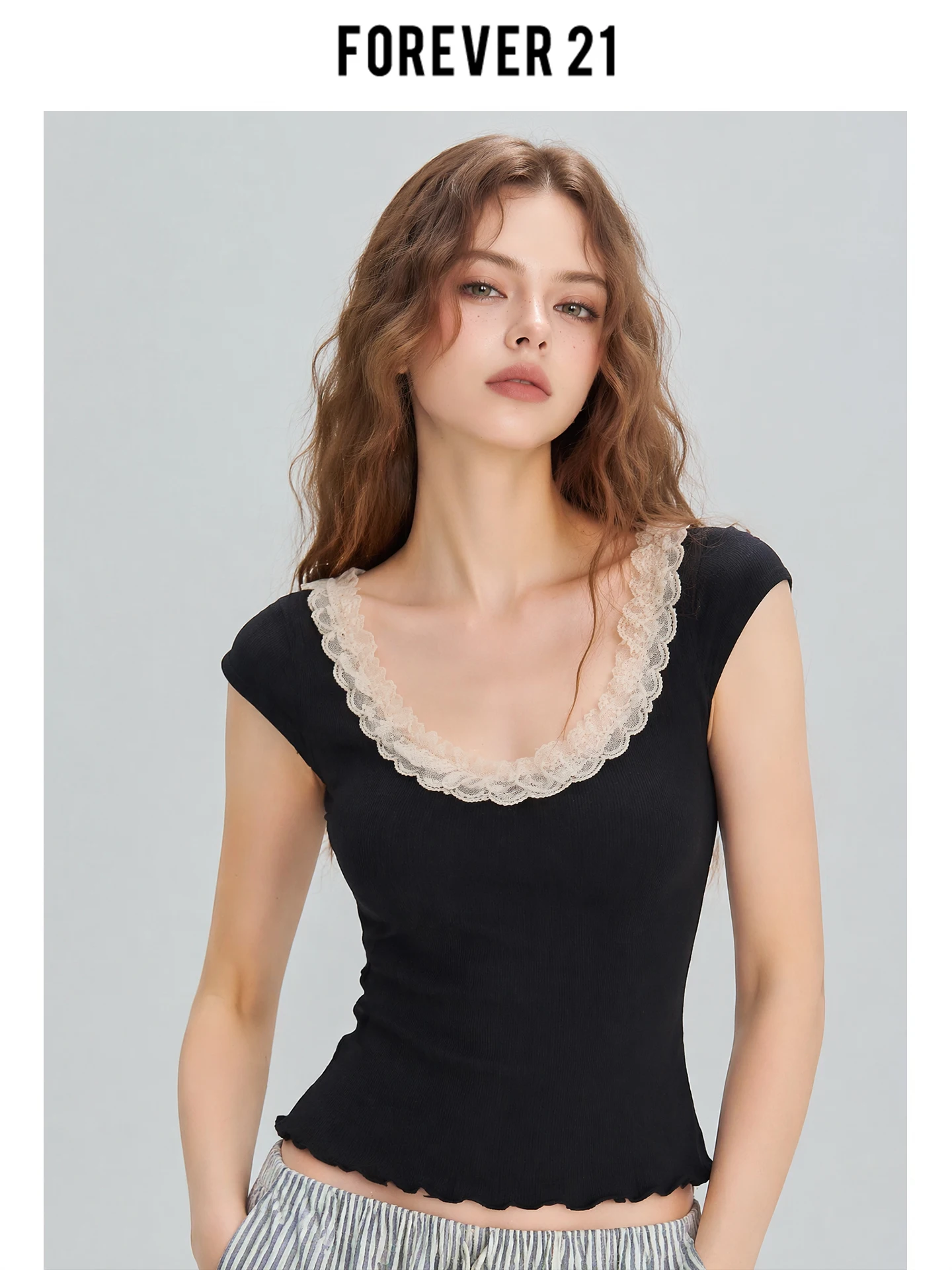 Camiseta Negra de Manga Corta Forever 21 para Mujer, Estilo Veraniego, Sexy, Ajustada, Cuello en U, con Ribete de Encaje, Moderna, Mezcla de Algodón, Cómoda
