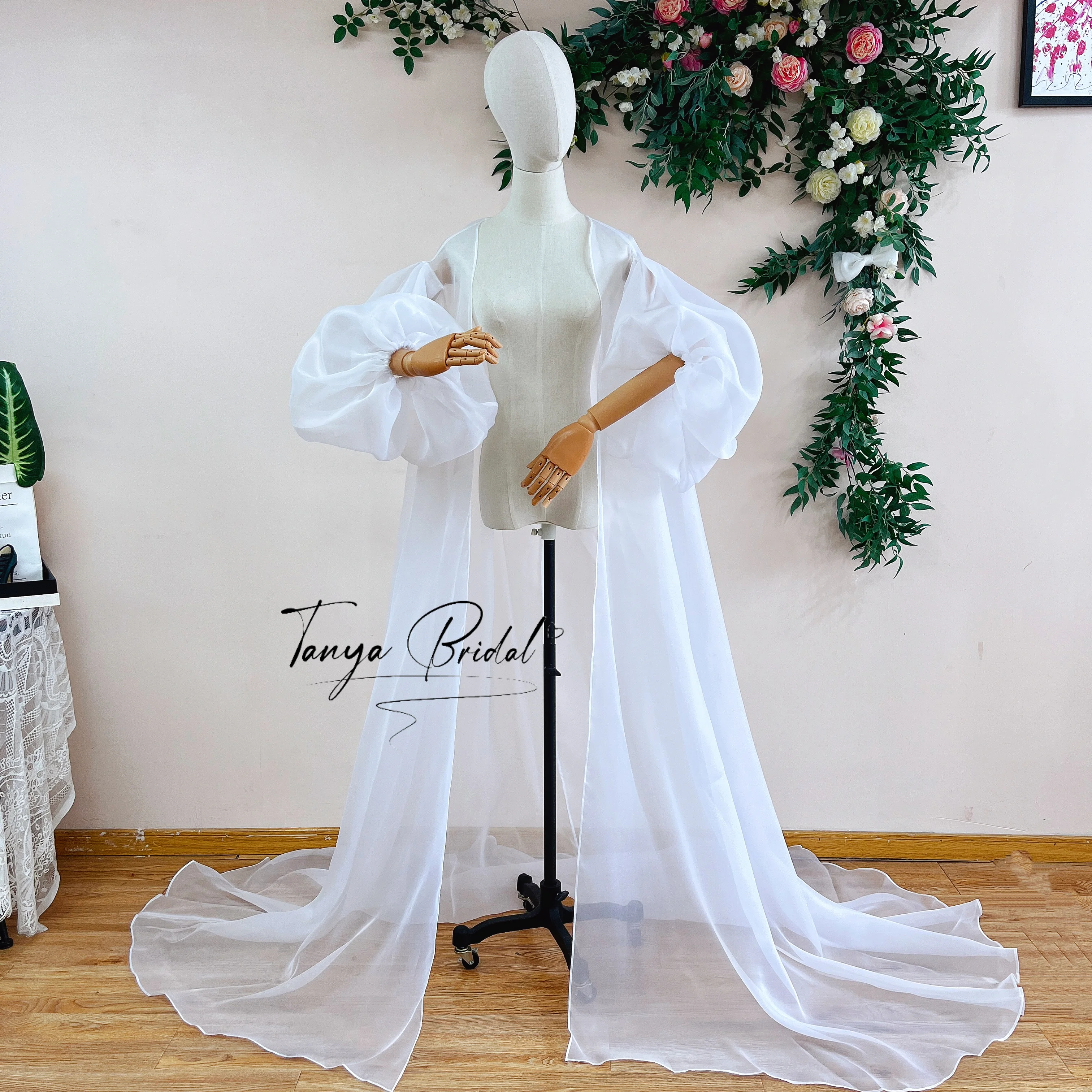 White Bohemian Long Cape Floor Length A-Line Wedding Jacket with Puffy Sleeves Elegant Thick Organza Ruffles for Women