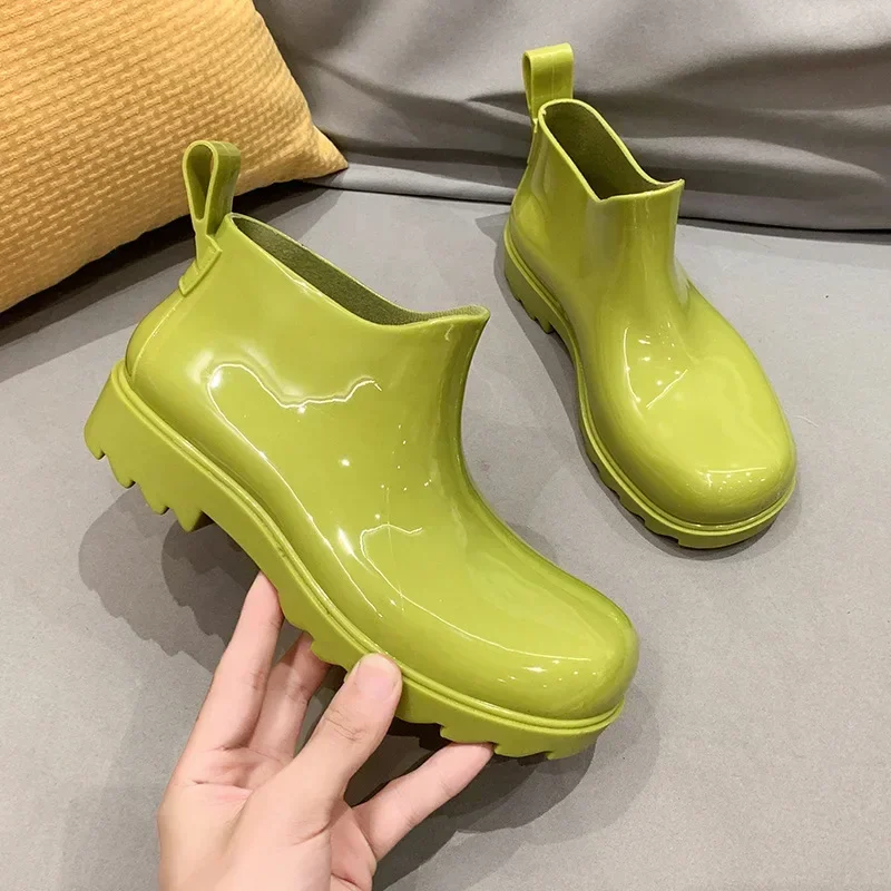 Short Heel Rain Boots Women Garden  Waterproof Rubber  Boots Female Non-slip Rainshoes Fishing Waders Water Shoes