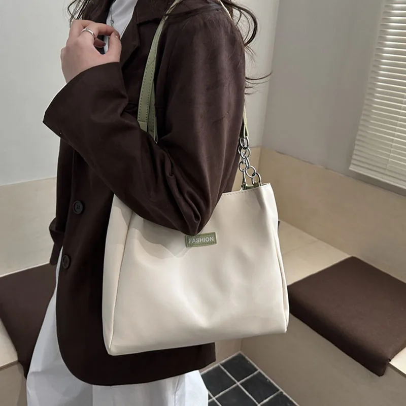 New Tote Bag Women Large Capacity Fashion Light Shoulder High Quality Large Capacity Shoulder Tote BagAffordable Commuter Bag