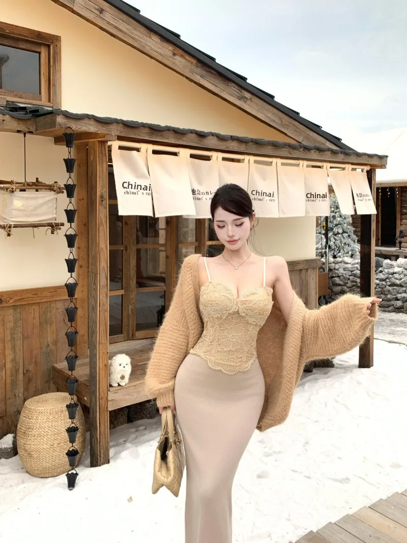 

Women's Gentle Style Sweater Cardigan Coat Set with Lace Strap Vest And Wrap Skirt Three-piece Spring Outfit Casual Wear