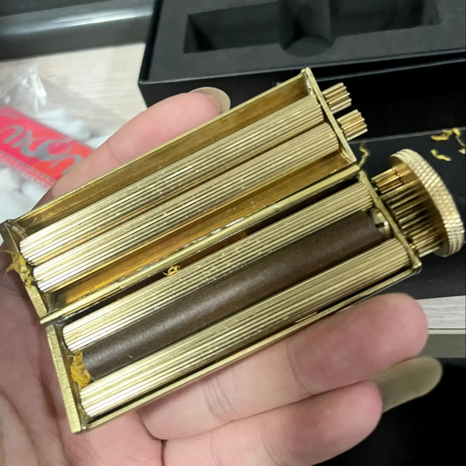 Antique Style Brass Cigarette maker Material Manual Mechanical Feeling Tobacco Rolling Machine Retro Nostalgia 70MM Paper Roller