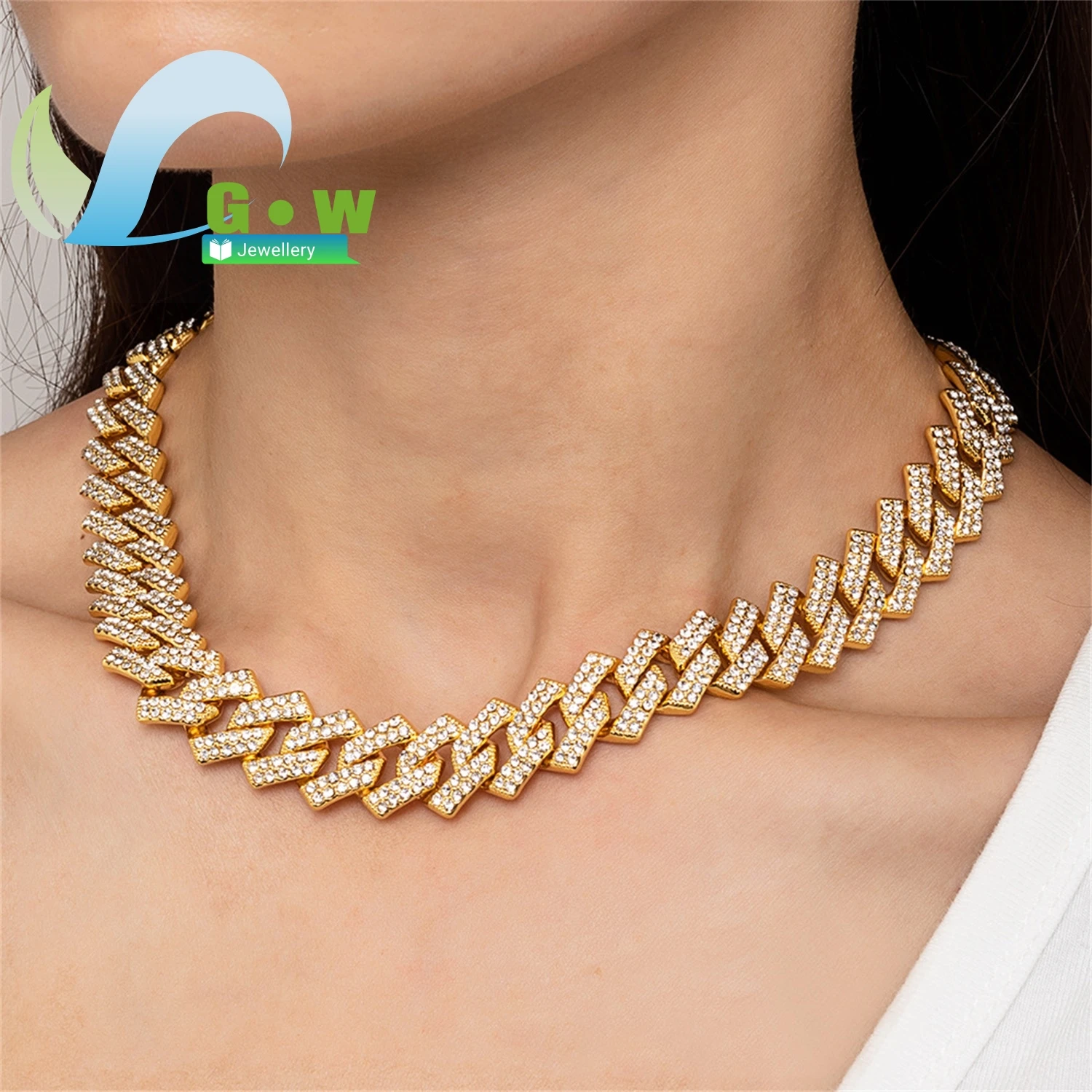 

New Exaggerated Gold Tone Stainless Steel Cuban Chain Necklace for Men Women Full Crystal Studded Bold Statement Jewelry