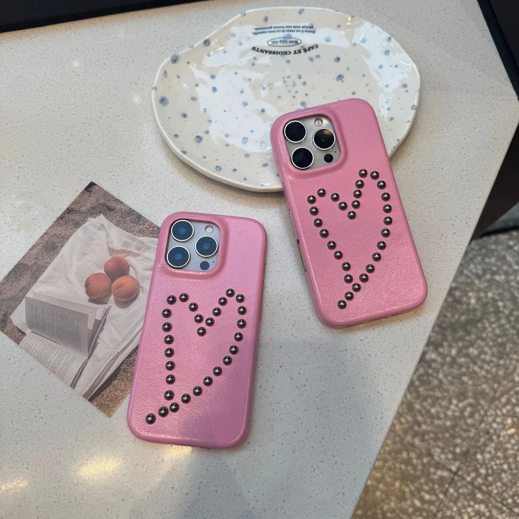 Moda rosa couro rebite amor coração à prova de choque capa protetora do telefone para iphone 17 16 15 14 13 pro max
