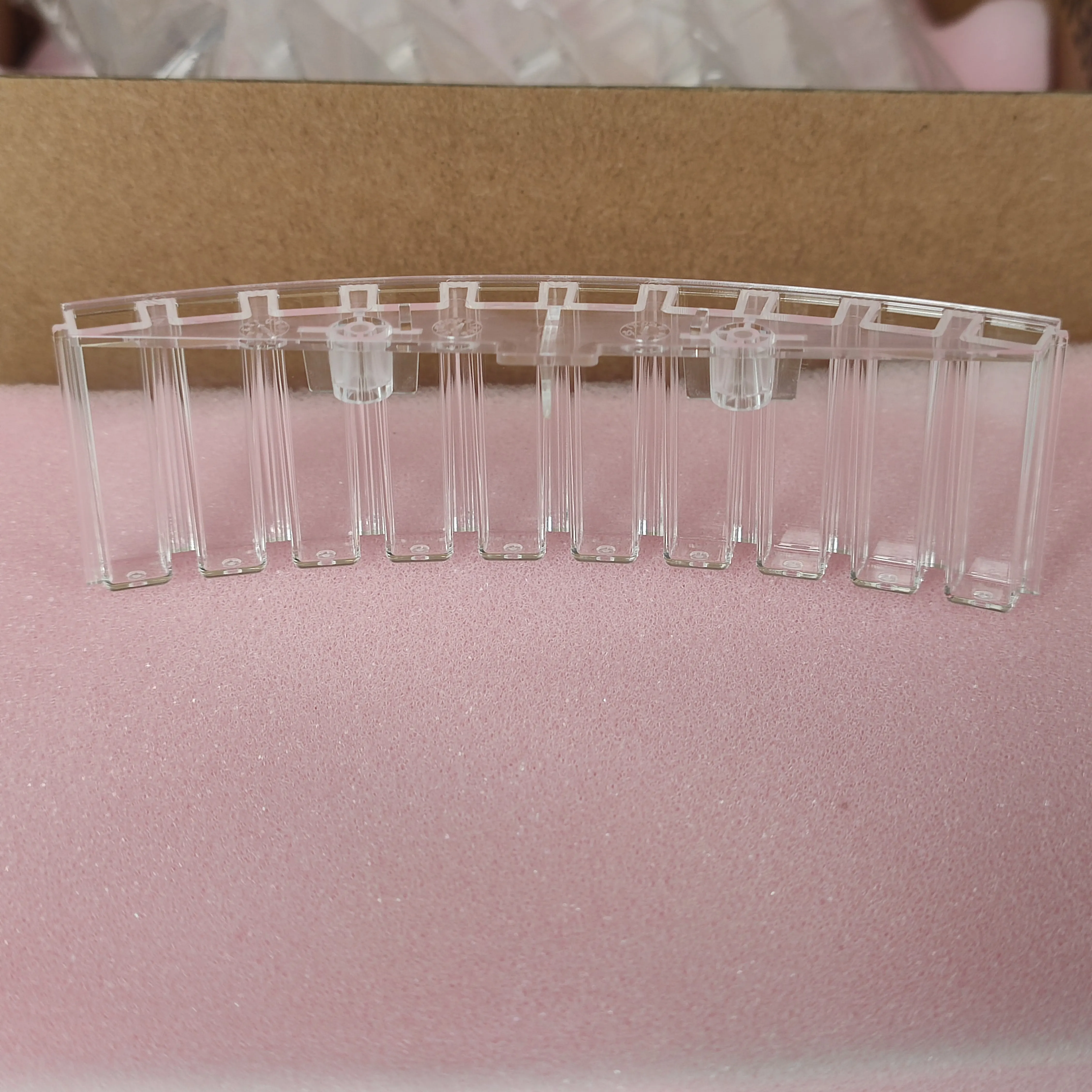 8PCS Original Mindray BS200E BS220E  P/N 115-009569-00 Reaction Cuvette For Mindray BS200E BS220E Biochemical Analzer (8piece)