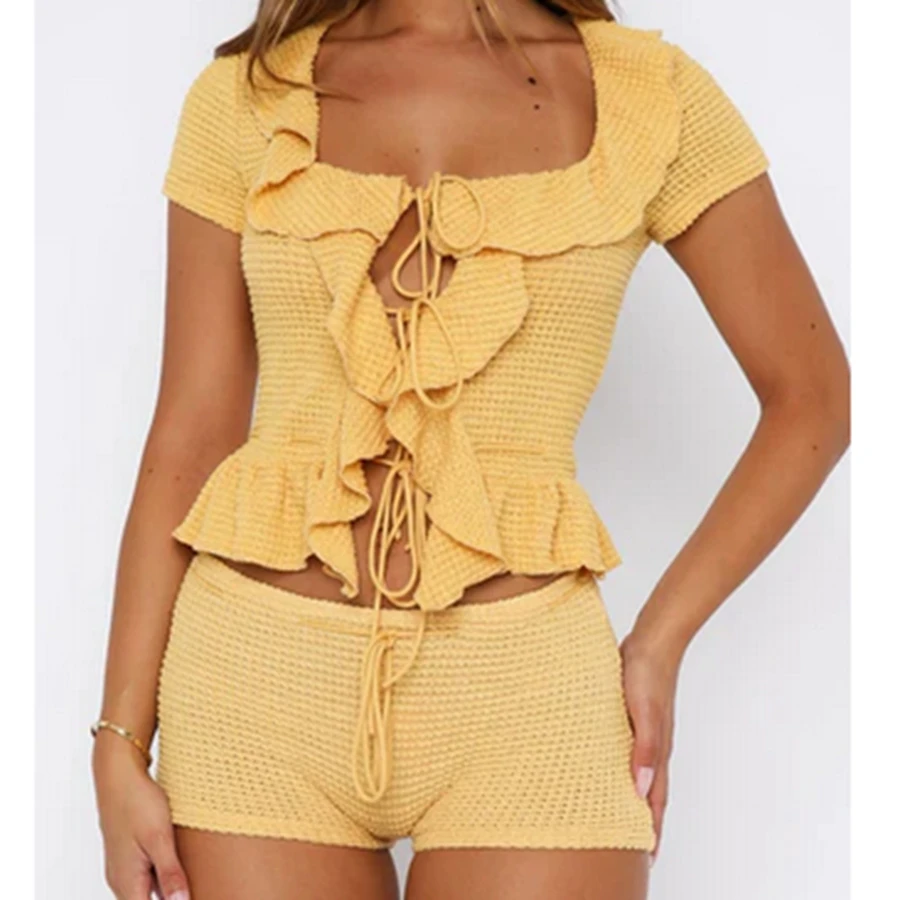 女性夏中空ショーツ衣装無地フリルタイアップフロント半袖かぎ針編みトップスショーツ 2 個服セット