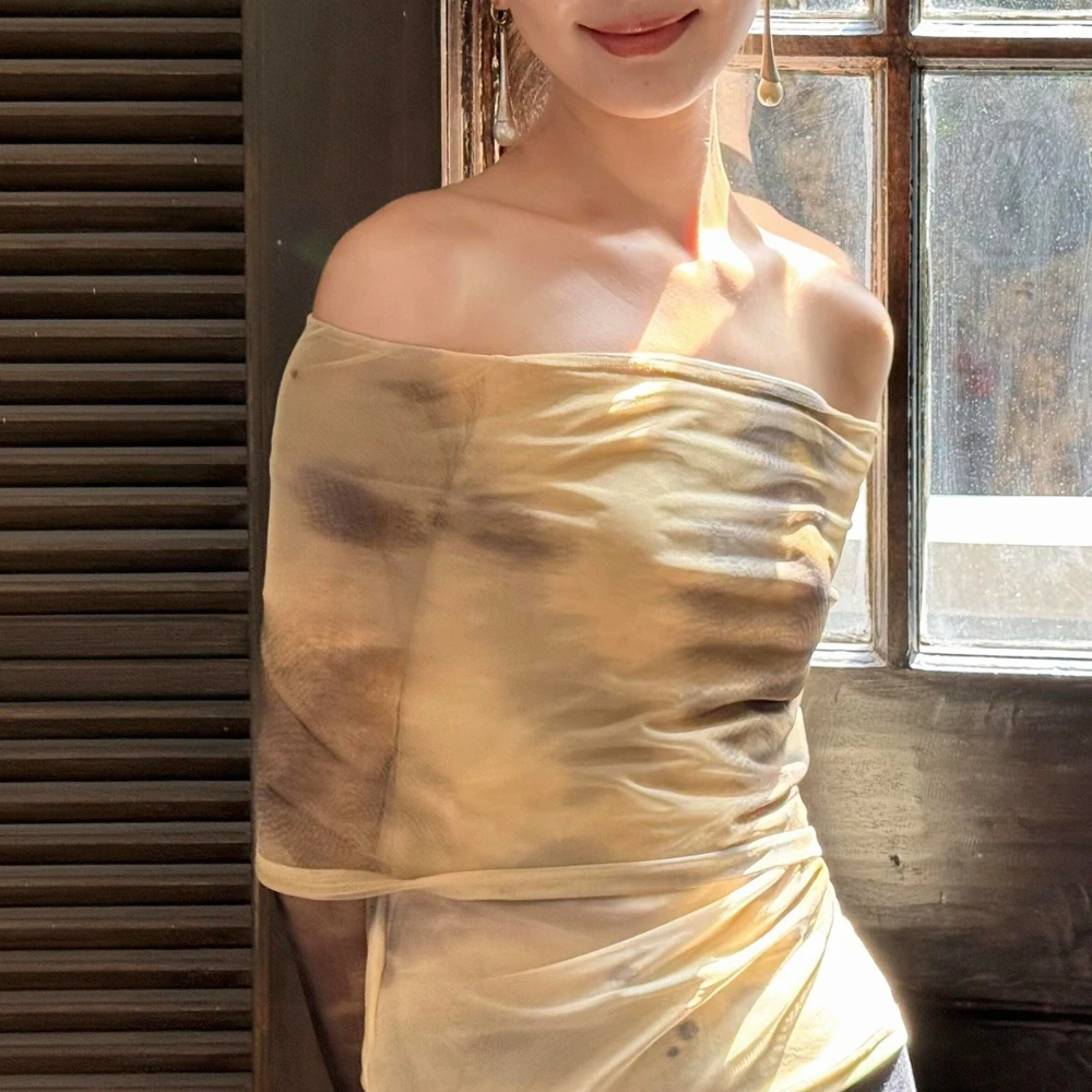 Twotwinstyle hit cor emendado dobras t camisa feminina slash neck manga longa emagrecimento férias design camisetas femininas moda nova