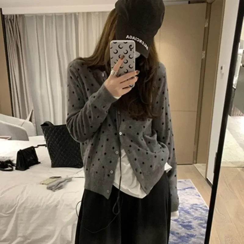 

JIRO Polka dot knitted cardigan ins women's spring and autumn new style layered design sense versatile slimming long sleeved top