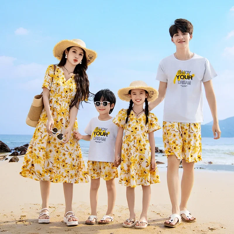 

Family Matching Resort Beach Couple Clothes Vacation Parent-child Outfits Korean Mom Daughter Yellow Floral Dress Dad Son Sets