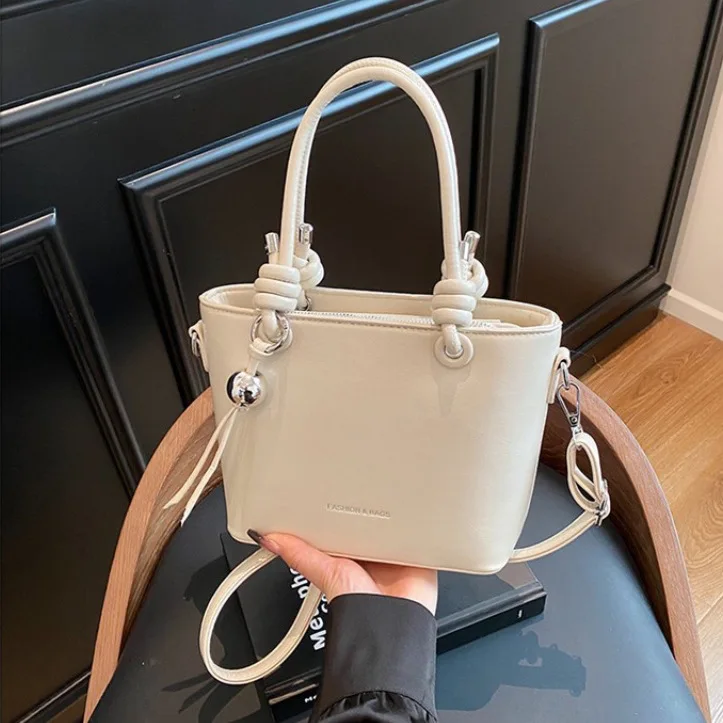 

2025 Niche Tote Bag, Fashion Commuter Purse for Women, Versatile Shoulder Crossbody, Textured Day to Night Bag, Minimalist Sling