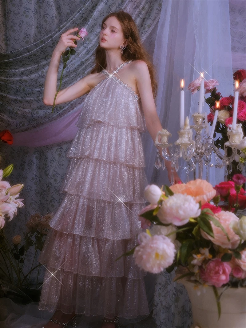 Vestido de Alta Costura  Verão 2025 E com Alça de Diamante e Saia em Camadas Vestido de Casamento Longo em A-Line