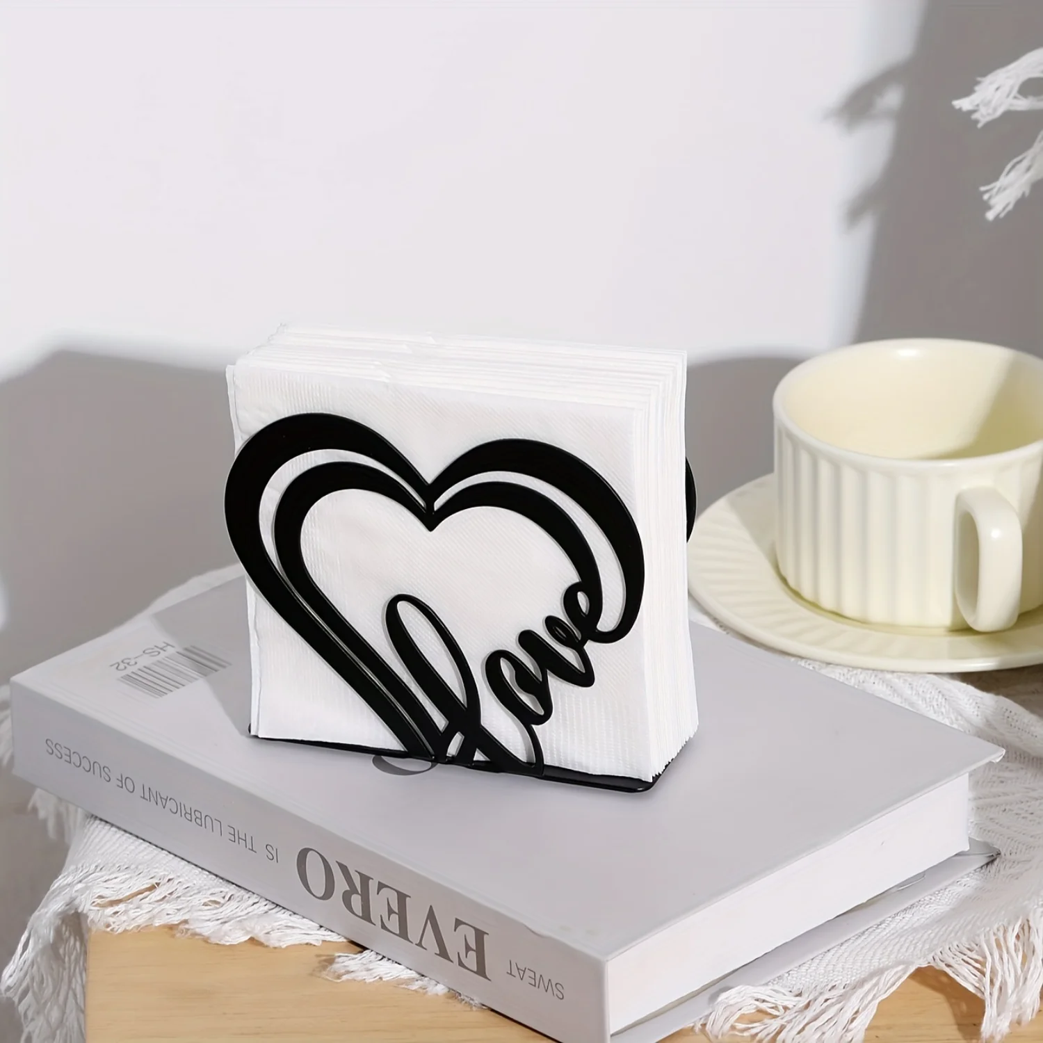 Tissue Dispenser, Hollow Standing Love Heart Design Napkin Holder, Metal Napkin Rack For Kitchen Countertop, Dining Table, Table