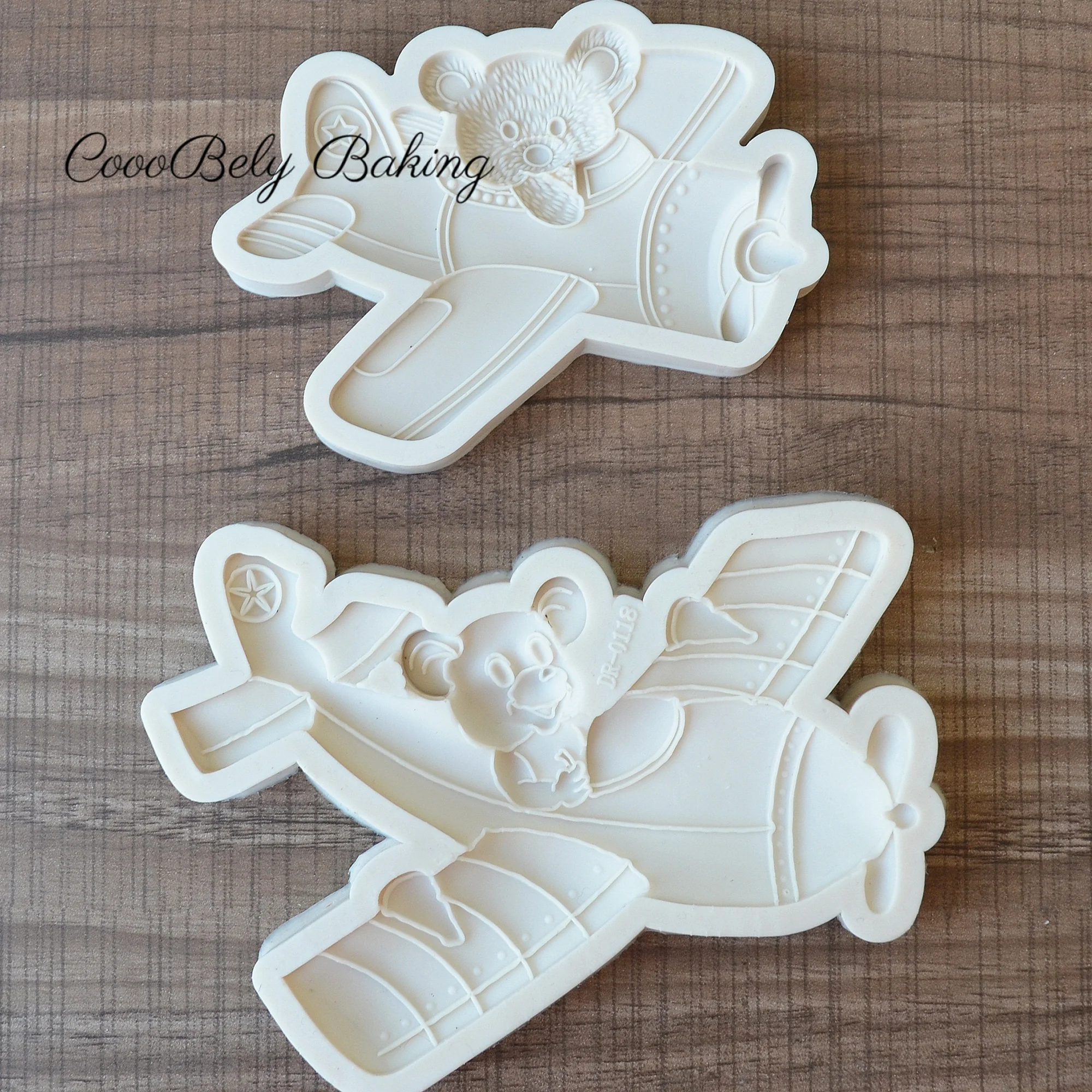 A Bear Flying An Airplane Silicone Molds Fondant Cake Decorating Tools Cupcake Chocolate Wedding Cake Border Kitchen Baking Mold