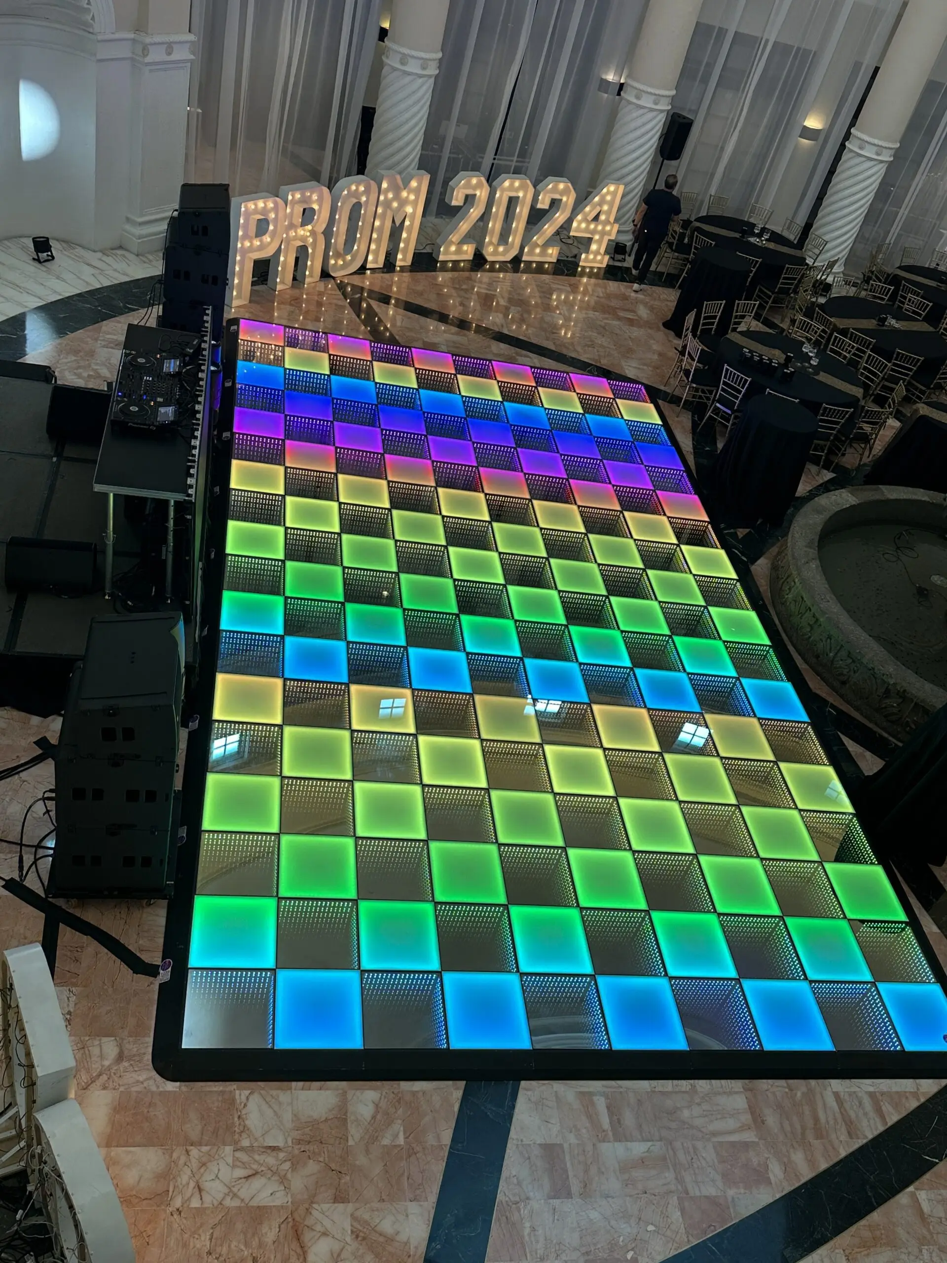 Indoor/Outdoor 3D Dance Floor Panels 50x50cm with Warm White LED Laser Lights IP65 Spotlights for Hotels Beautiful Effects