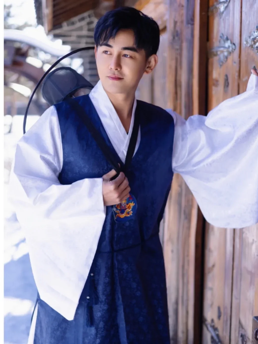 

한복 Korean Hanbok Orthodox Traditional Korean Style Wedding Costume Satin Male Ethnic Clothing for Men Dance Costume Cosplay