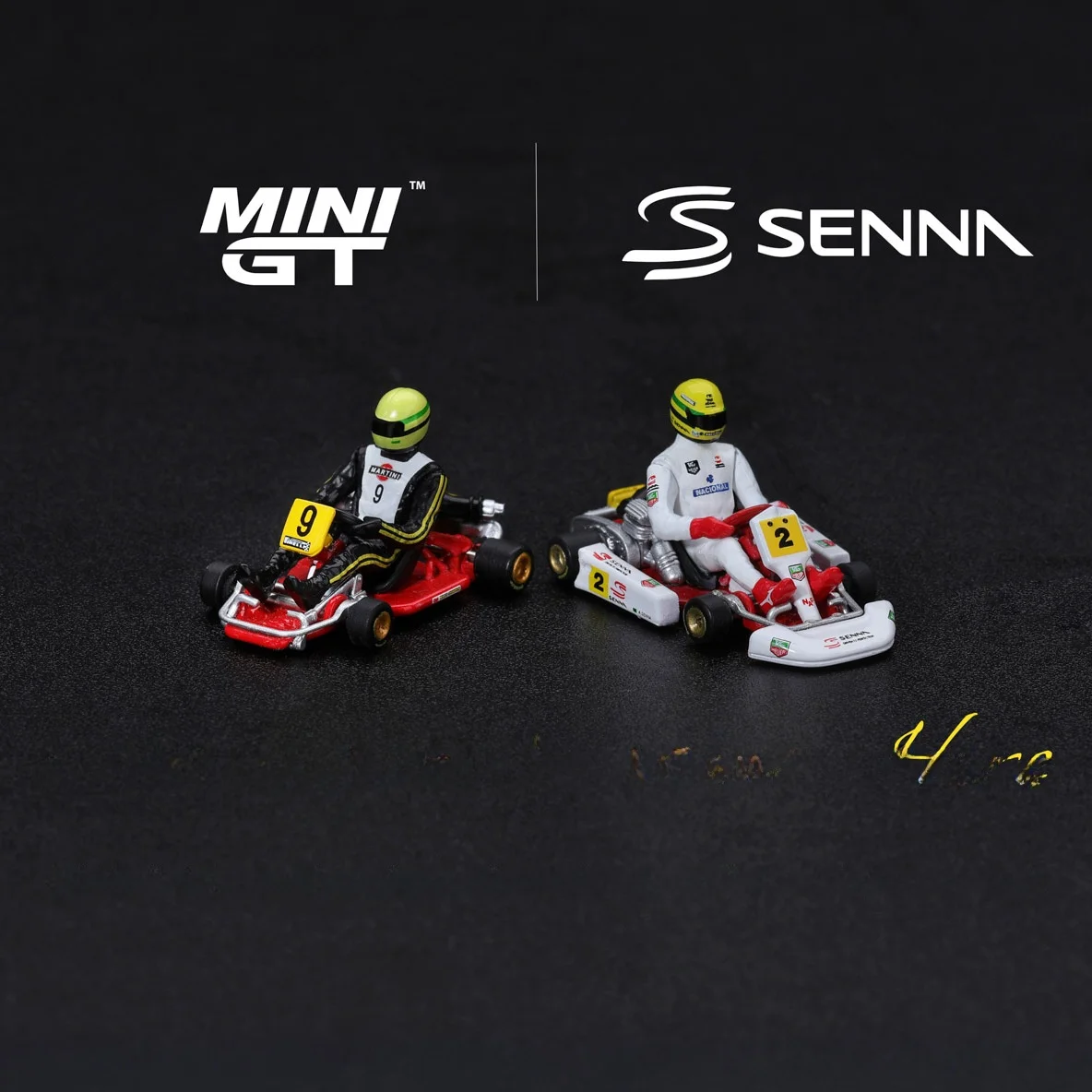 エルトン・セナ-カートレーシングカーモデル-ミニgt-64-5556-自動車史ファン向けのコレクタブルダイキャスト車両モデル