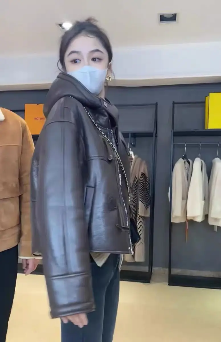 Autumn Winter Niche Unique Chic Top French Small Fragrant Celebrity Design Sense Korean Hooded Leather Jacket Short Coat Women