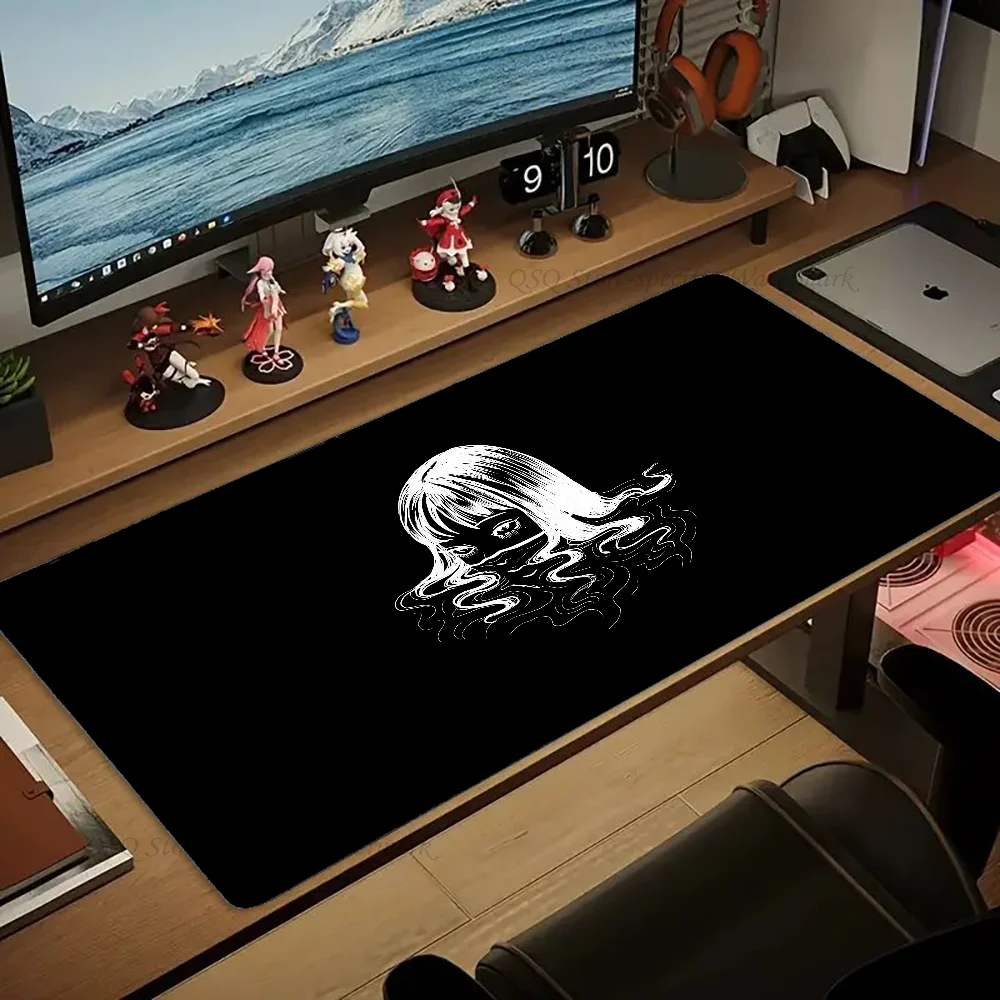 Anime Tomie J-Junji Ito Mousepad Large Gaming Mouse Pad LockEdge Thickened Computer Keyboard Table Desk Mat