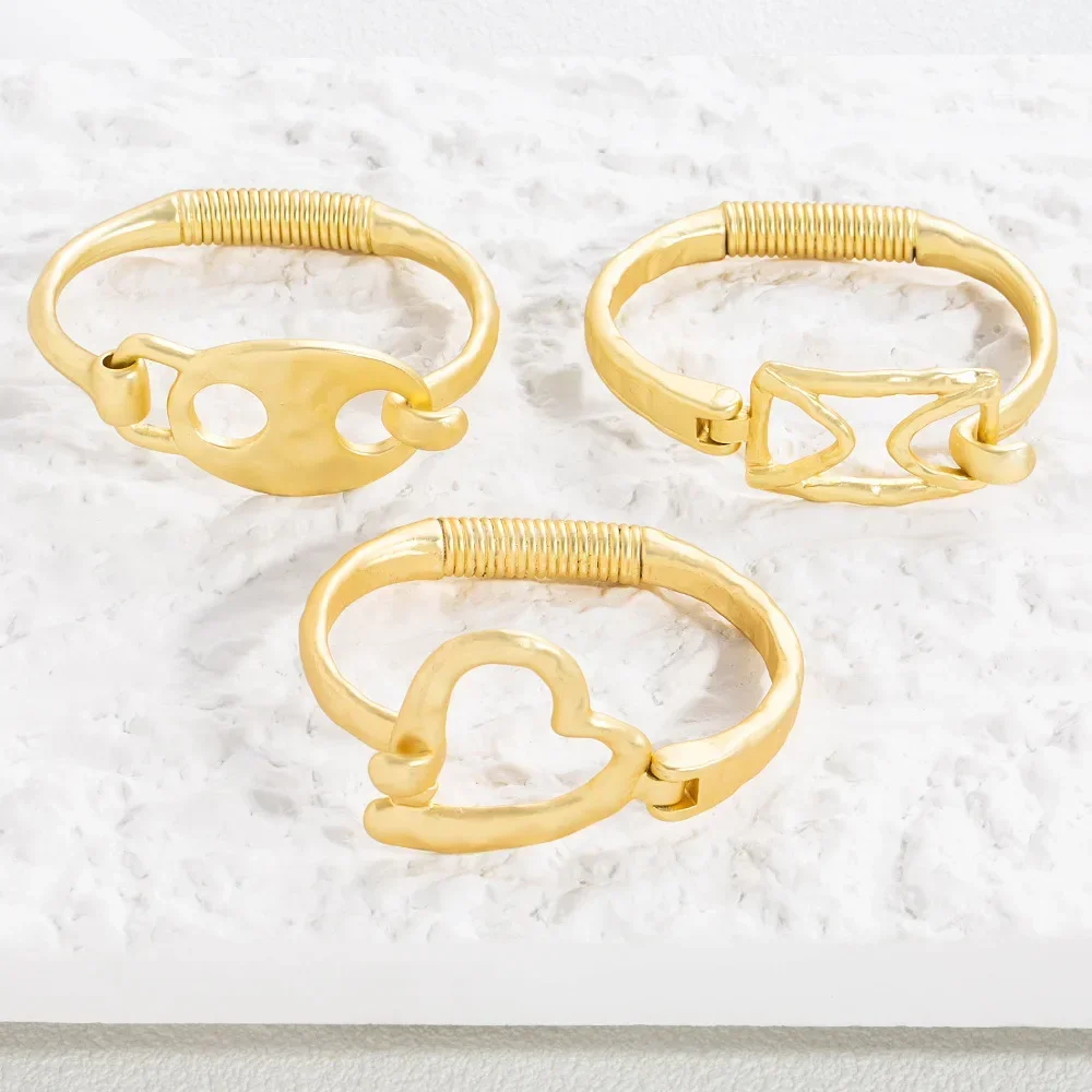 

Уникальные персонализированные европейские и американские нишевые конструкции своими руками, золотые украшения в стиле ретро и модные аксессуары для одежды.