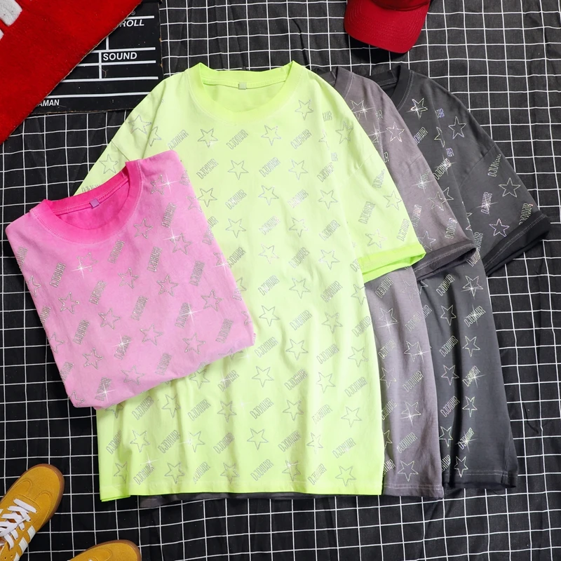 

Женская футболка с короткими рукавами большого размера в европейском стиле с градиентом цвета и круглым вырезом, пятиконечная звезда, топ средней длины для похудения