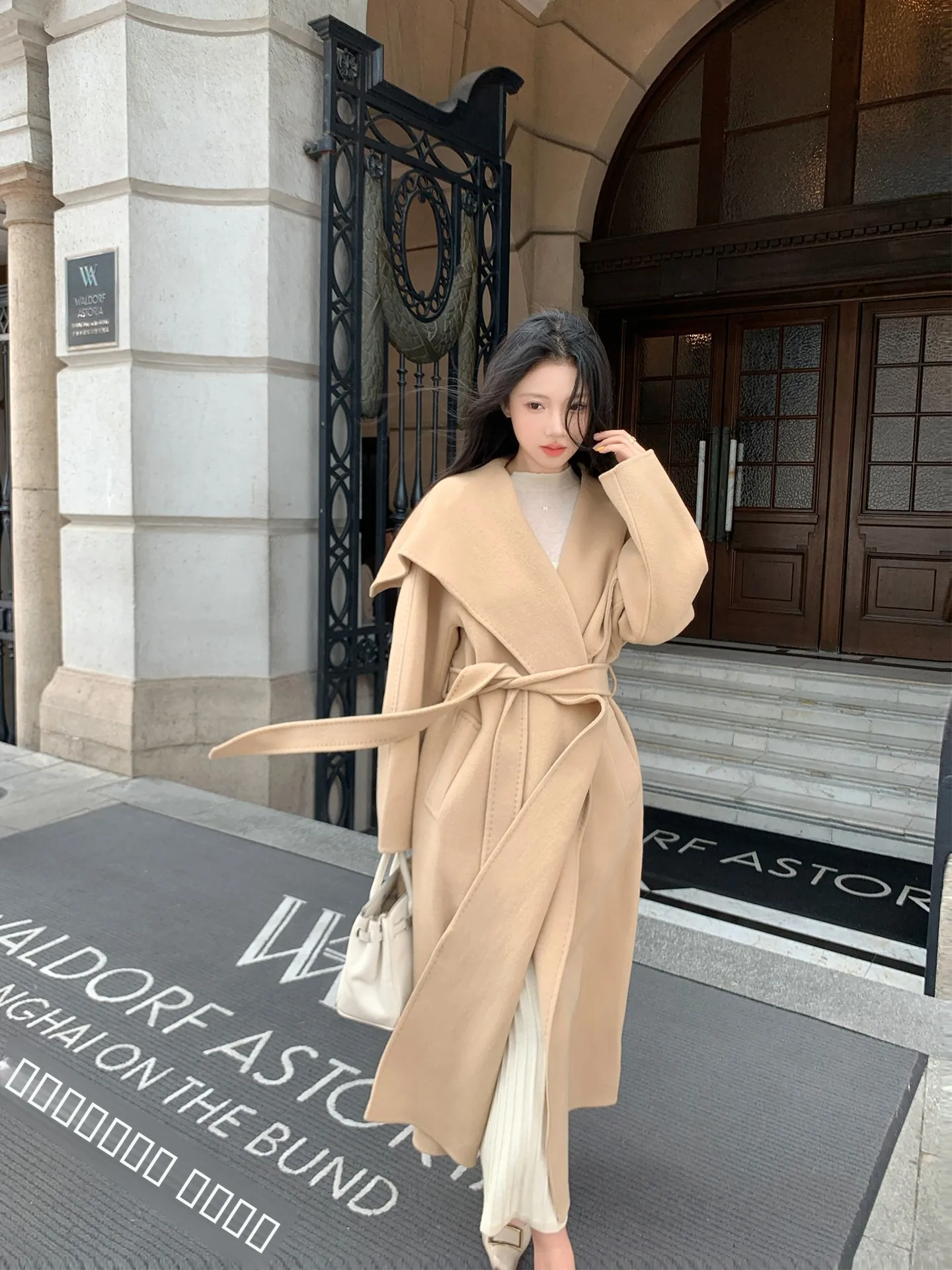 

Высококачественное шерстяное пальто Max Mra двубортное с воротником-стойкой и поясом, свободного кроя, с длинными рукавами, утепленное, осенне-зимнее