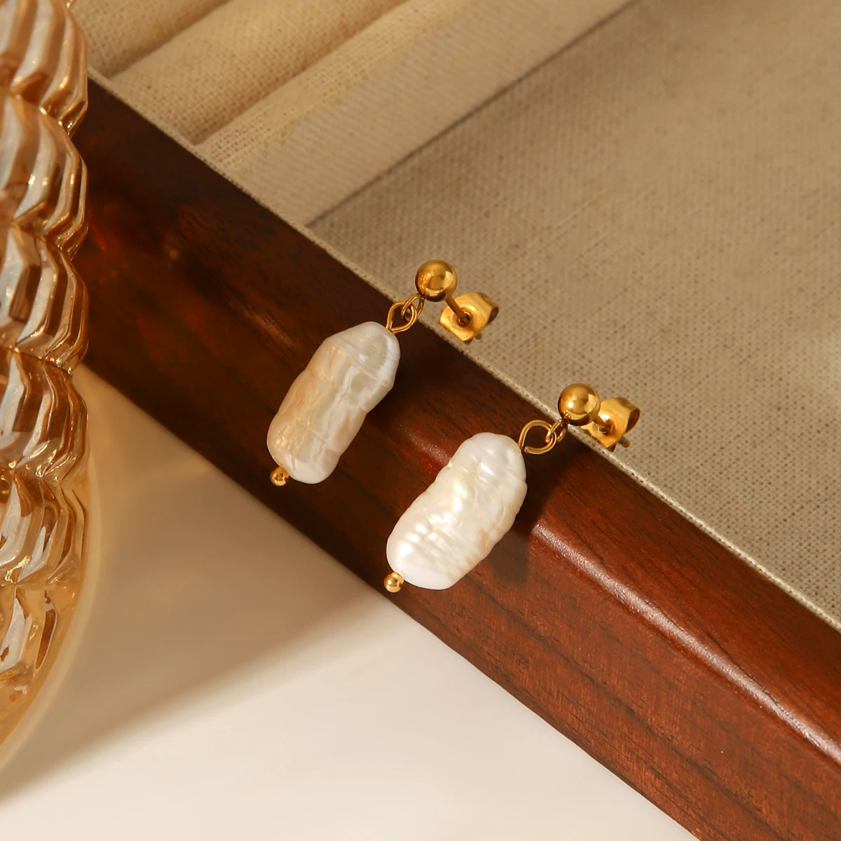 

Huang Chao Pearl Pendant Earrings Women Gold Plated PVD Waterproof Stainless Steel Earrings Jewelry Party Gifts