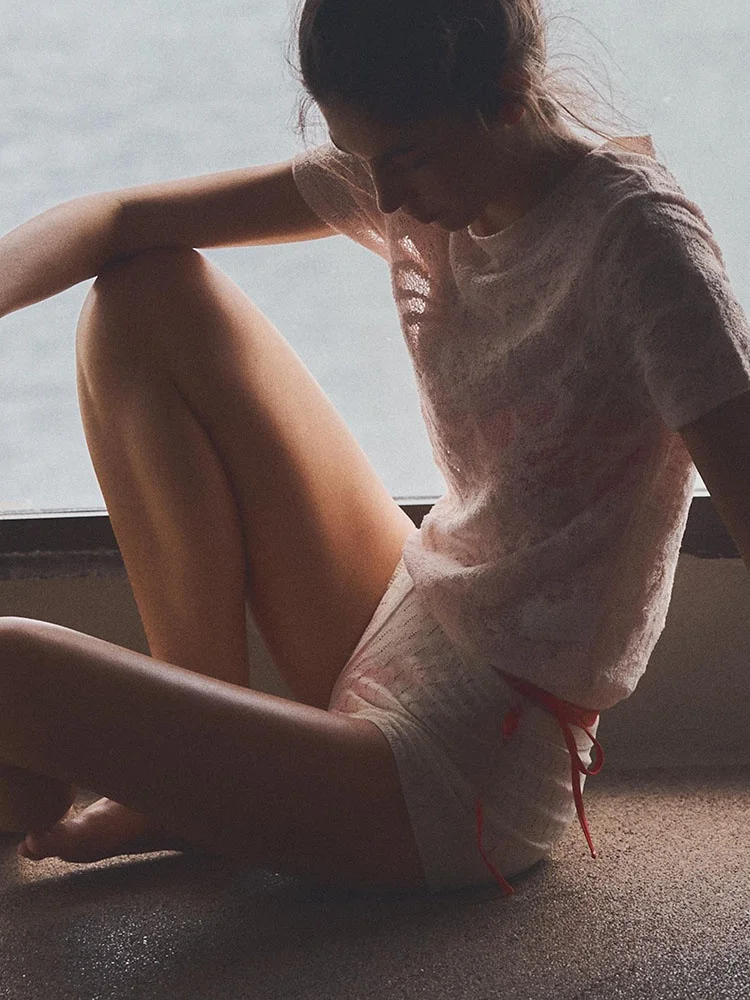 Nowa letnia damska dzianinowa bluzka z okrągłym dekoltem, uniwersalna, wysokiej jakości, dzianinowa góra z okrągłym dekoltem.