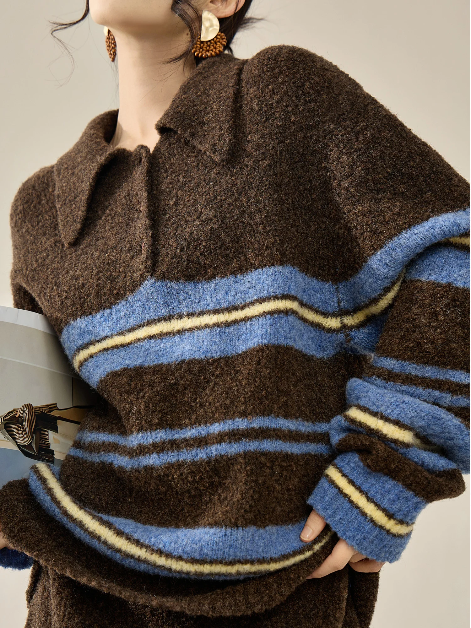 

Комплект из вязаного свитера и юбки Flowing Era Color Blo Stripe: женская зимняя одежда в стиле Lazy Sle с высокой талией для тепла