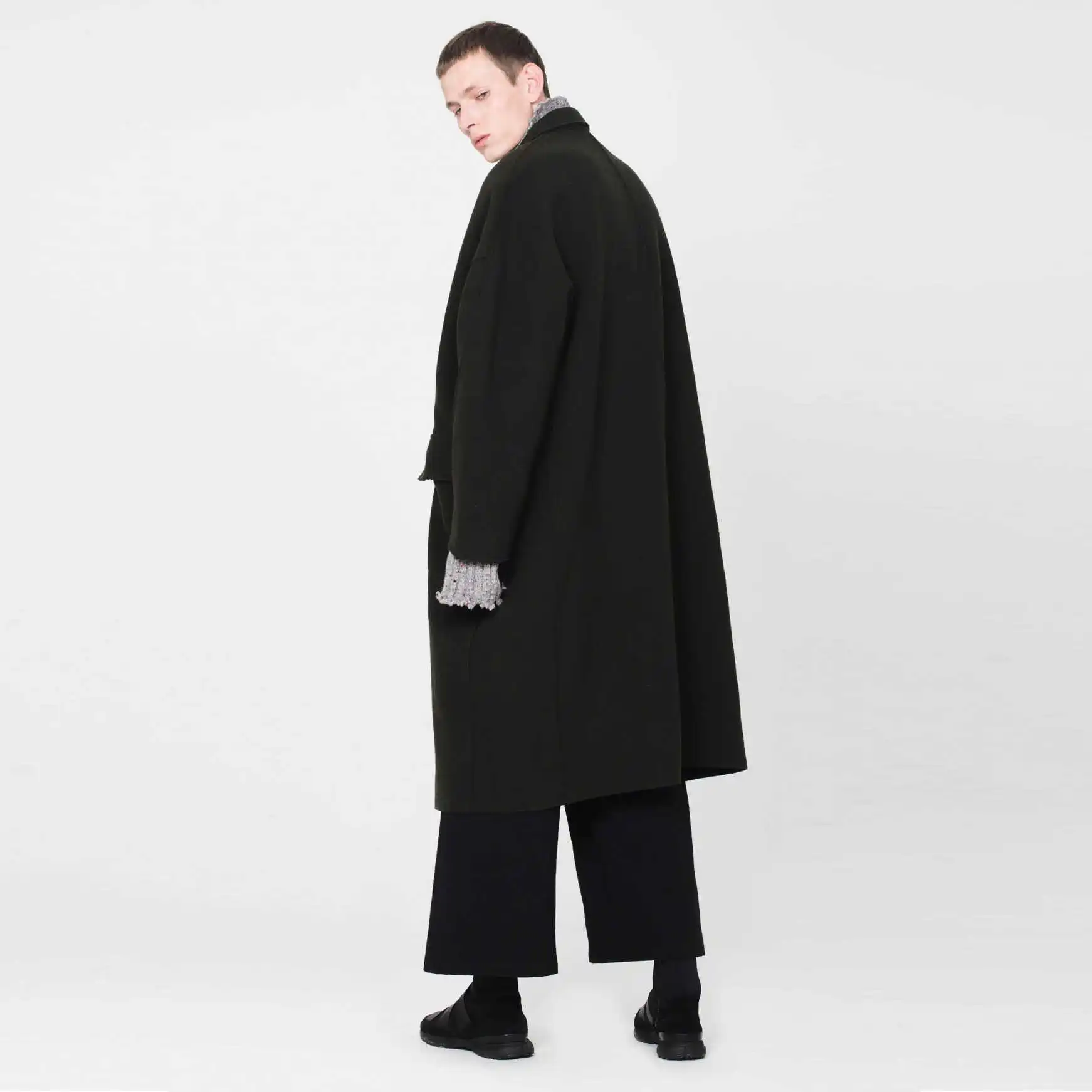 Cappotto YOJI OOAK OCERSIZES Cappotto di lana spessa, un marchio di design di nicchia, abbigliamento da uomo discreto