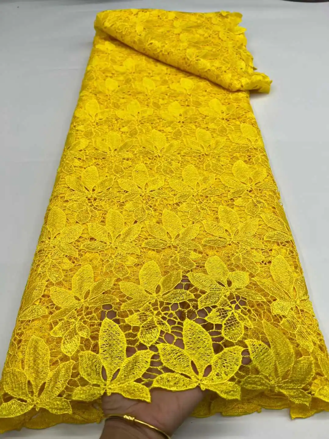 

African Latest Nigerian 2025 France Hot Sale Guipure Lace Fabric High End for Bride Wedding Party Sew Dresses