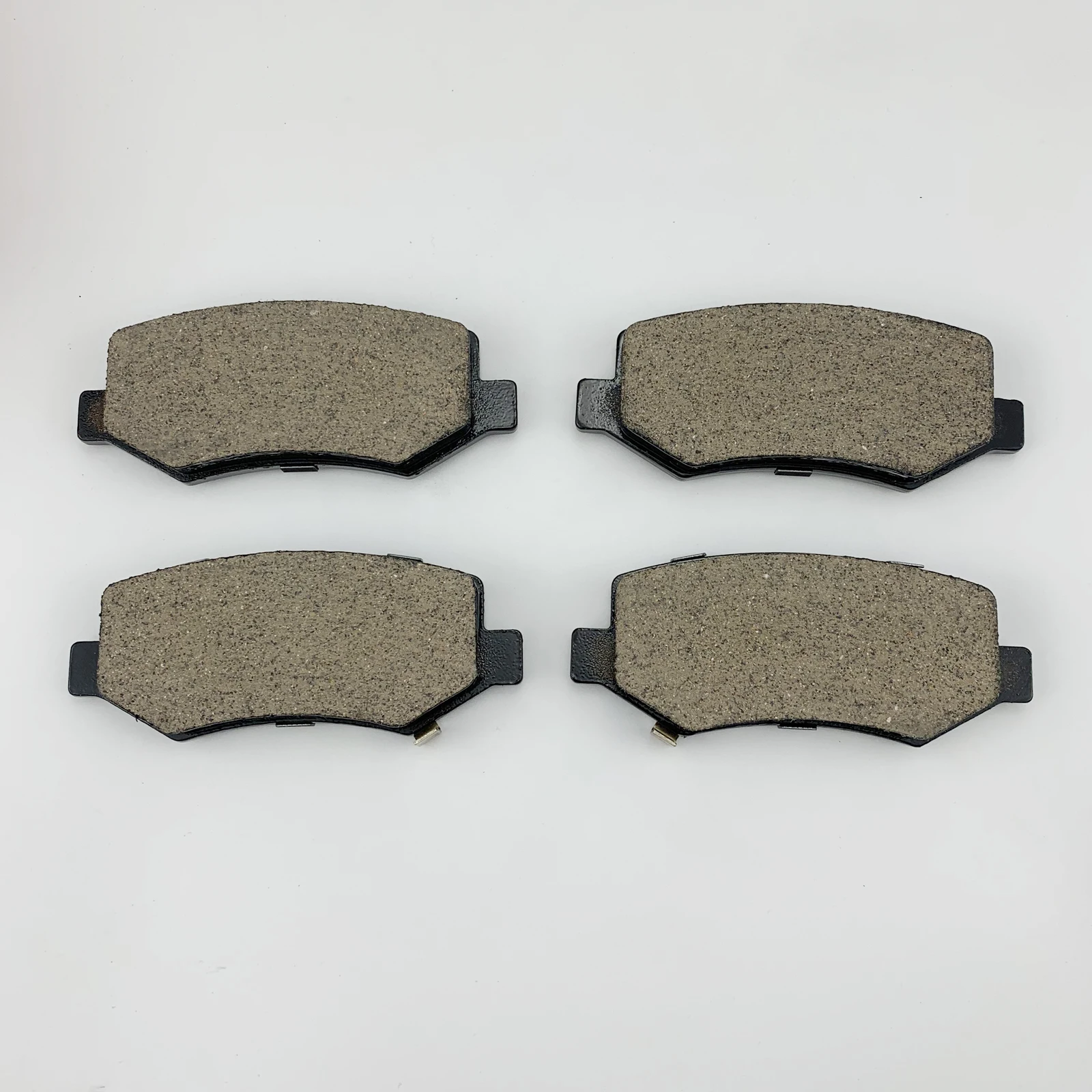 Rear Brake Pad Set For FAW X40 1.6L R7 BAOJUN 530 510 1.5L WULING HONGGUANG Almaz Asta BYD Song e2 S2 Disc Brake Ceramics Parts