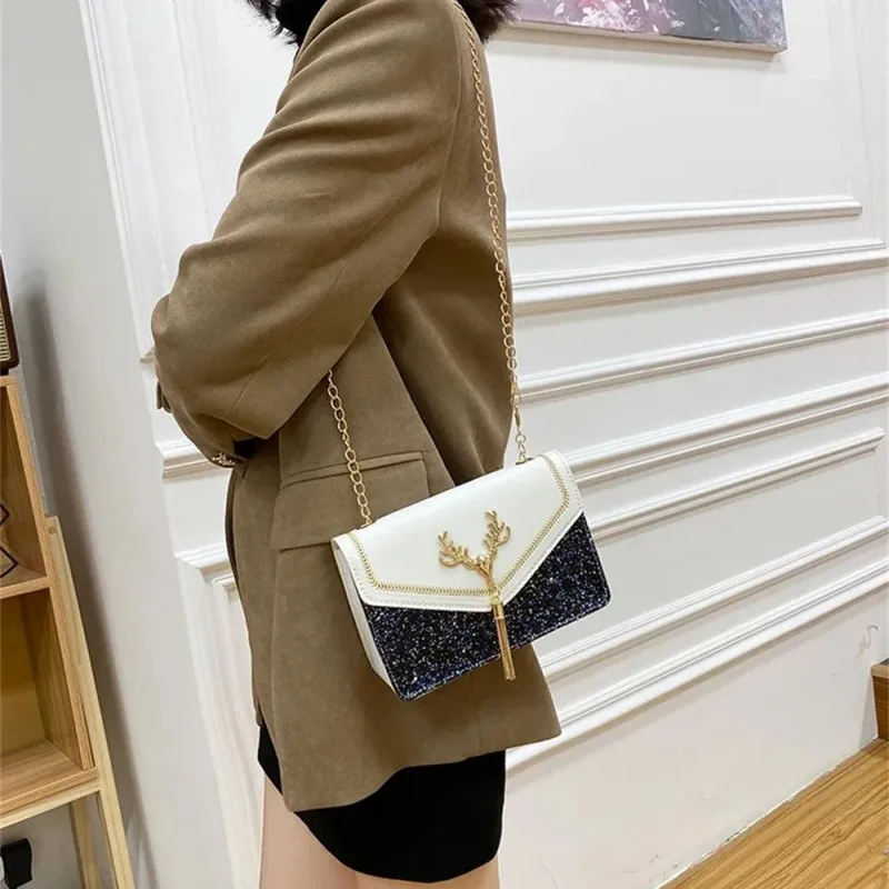 Fashion Women Shoulder Bag Deer Head Tassels Decor Messenger Bag PU Leather Button Chain Underarm Bag Lady Small Square Handbag